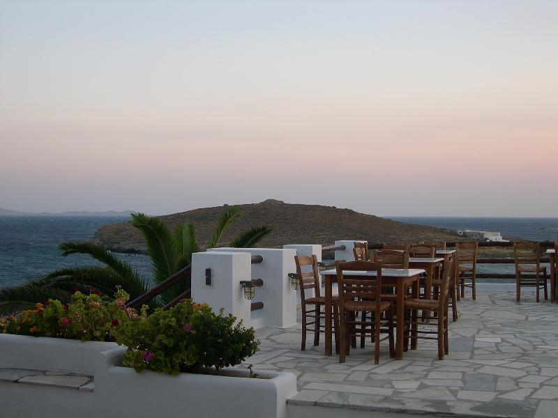 Porto Raphael Residences & Suites Агиос Йоанис Екстериор снимка